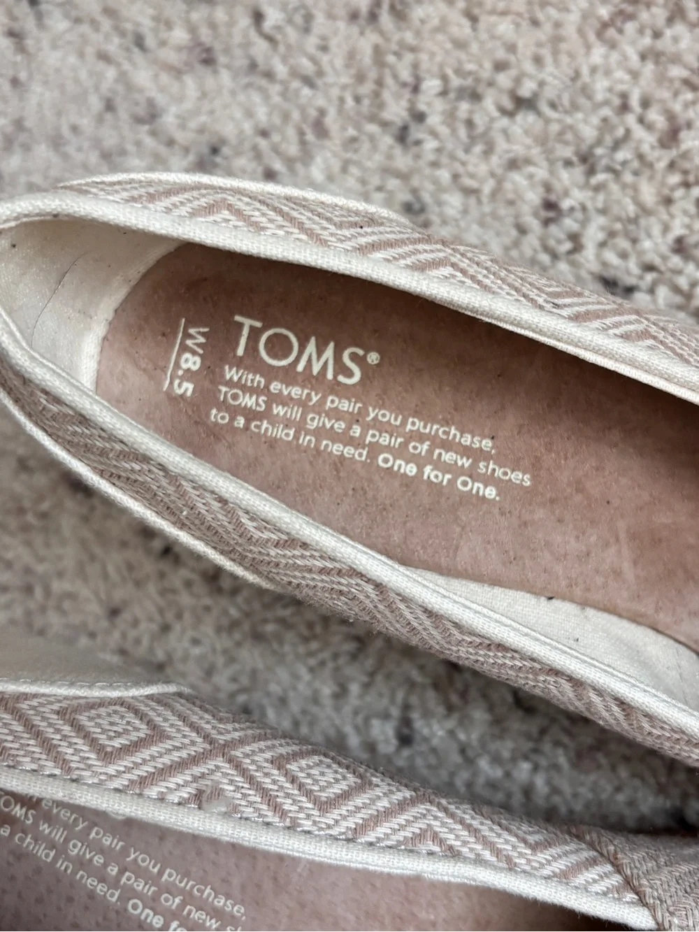 Toms Beige Patterned Peep-Toe Wedge Shoes women’s U.S. 8,5